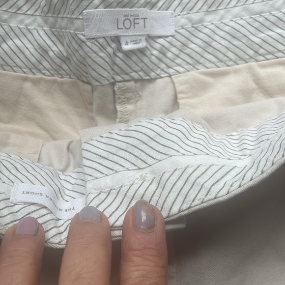Ann Taylor Loft Khaki 2 pairs of  Shorts size 4 - Picture 3 of 8